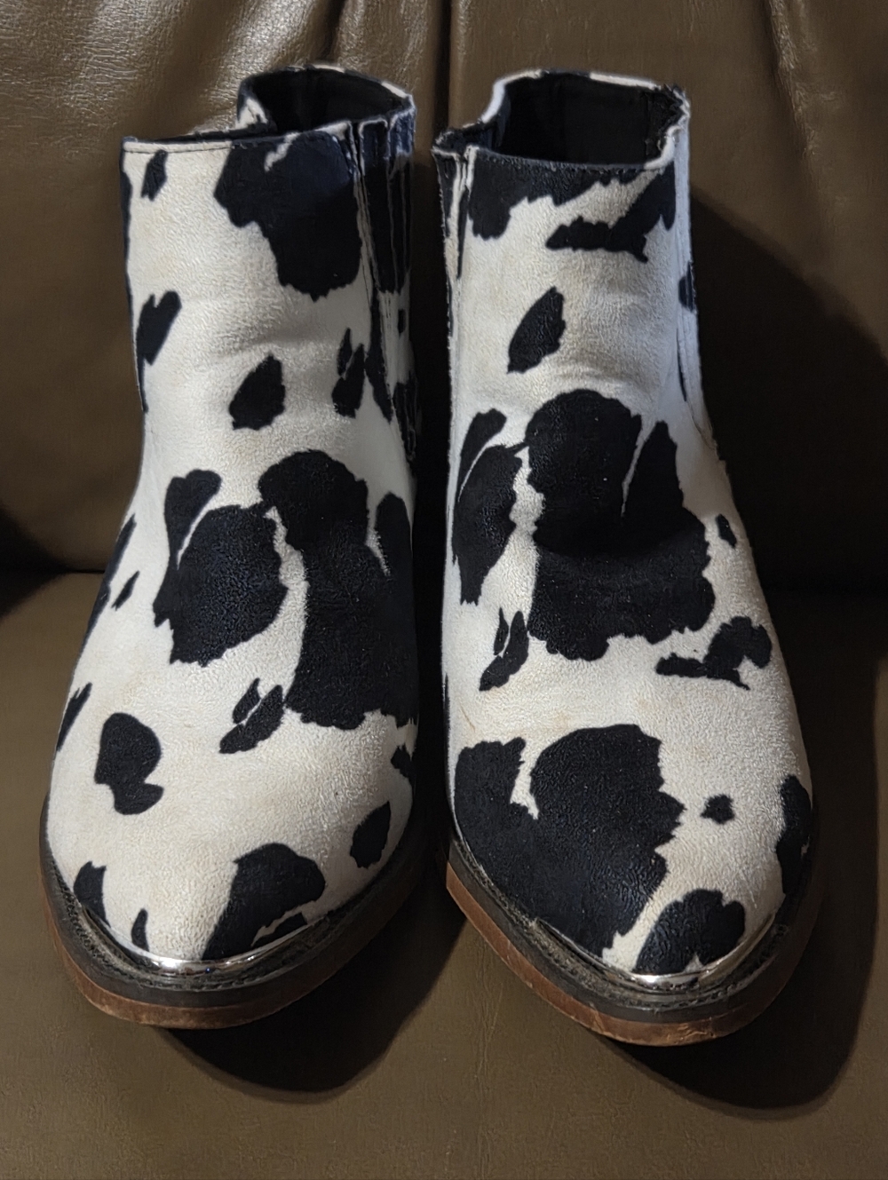 Source Unknown Black and White Cow Print Ankle Booties